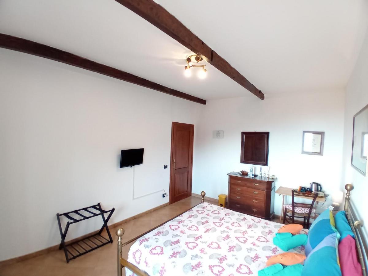 Casa Roberto B&B Savona Bagian luar foto