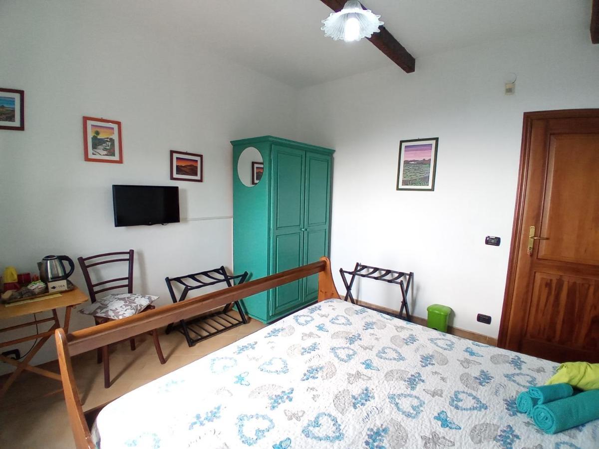 Casa Roberto B&B Savona Bagian luar foto