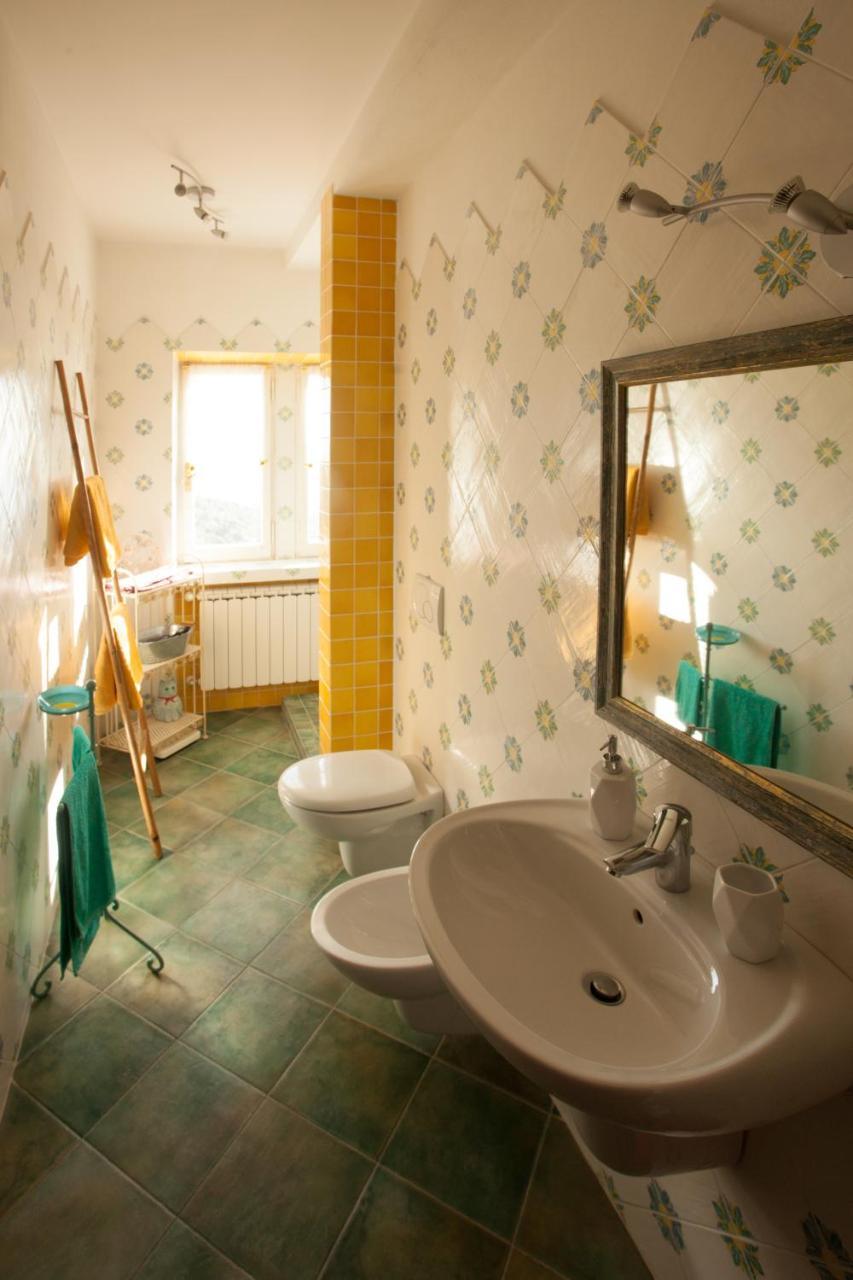 Casa Roberto B&B Savona Bagian luar foto