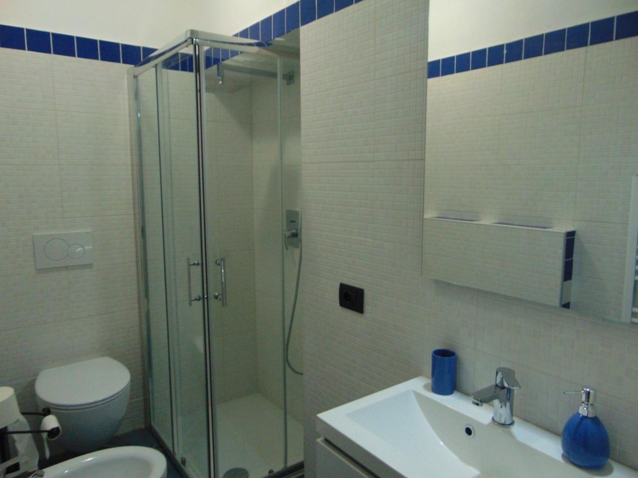 Casa Roberto B&B Savona Bagian luar foto