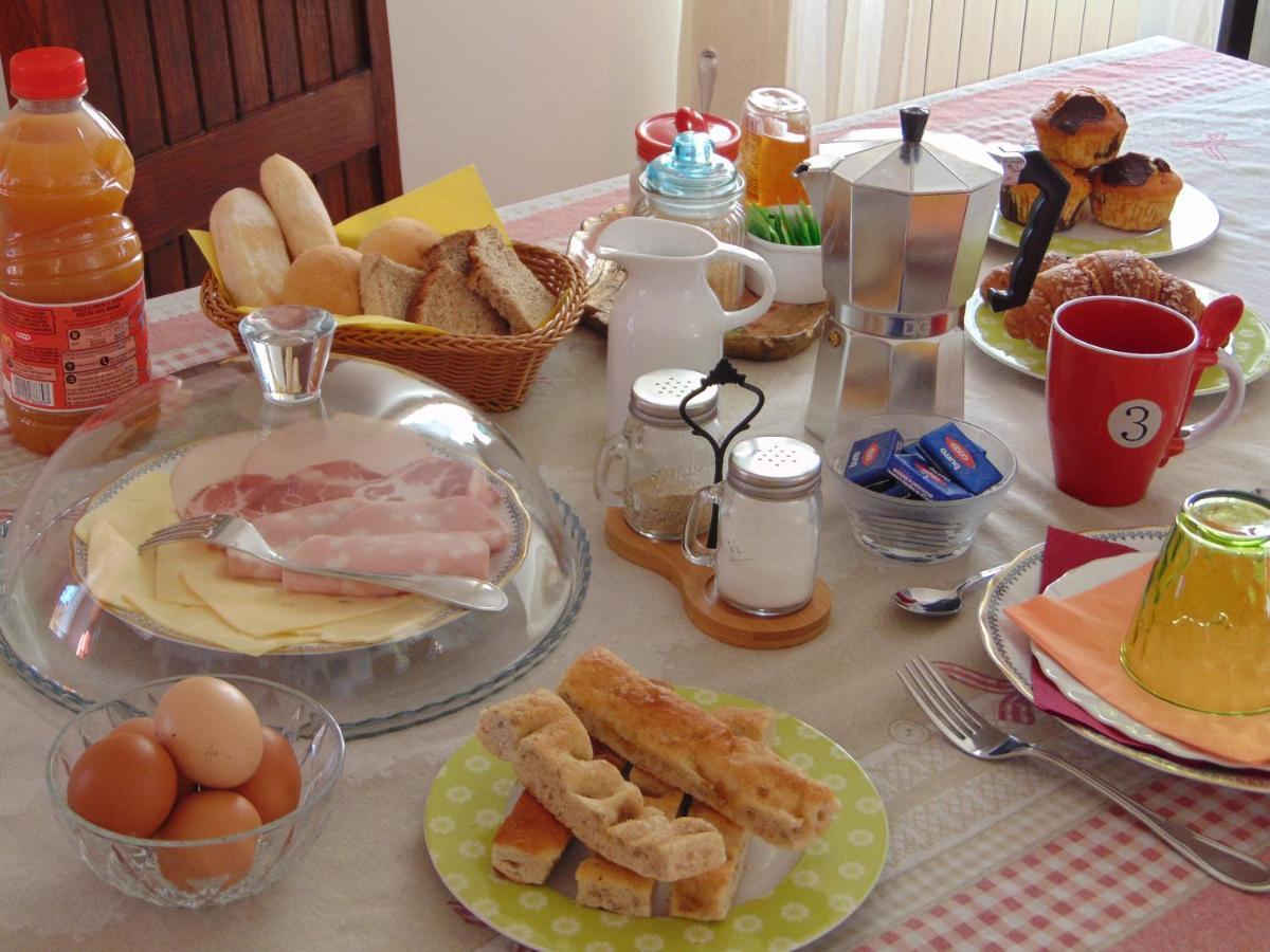 Casa Roberto B&B Savona Bagian luar foto