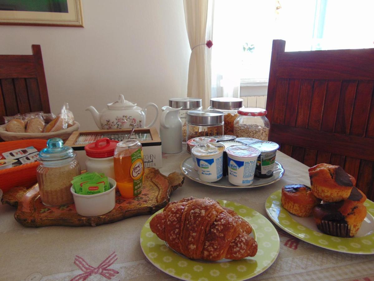 Casa Roberto B&B Savona Bagian luar foto
