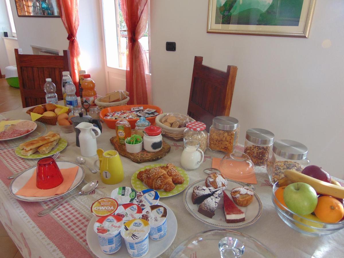 Casa Roberto B&B Savona Bagian luar foto